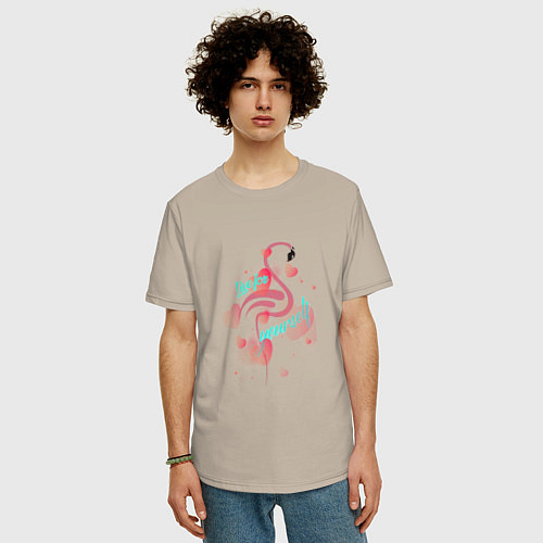 Мужская футболка оверсайз Фламинго в серце / Миндальный – фото 3