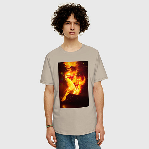 Мужская футболка оверсайз Фантастический огненный конь / Миндальный – фото 3