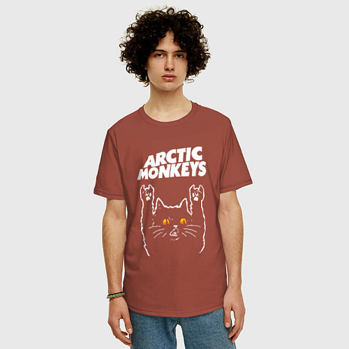 Мужская футболка оверсайз Arctic Monkeys rock cat / Кирпичный – фото 3