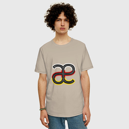 Мужская футболка оверсайз Буква осетинского алфавита с национальным триколор / Миндальный – фото 3