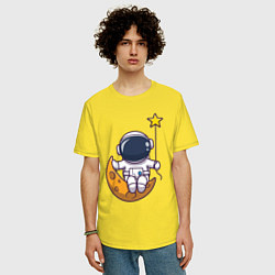 Футболка оверсайз мужская Звёздный космонавт, цвет: желтый — фото 2