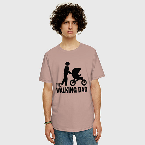 Мужская футболка оверсайз The walking dad with child / Пыльно-розовый – фото 3