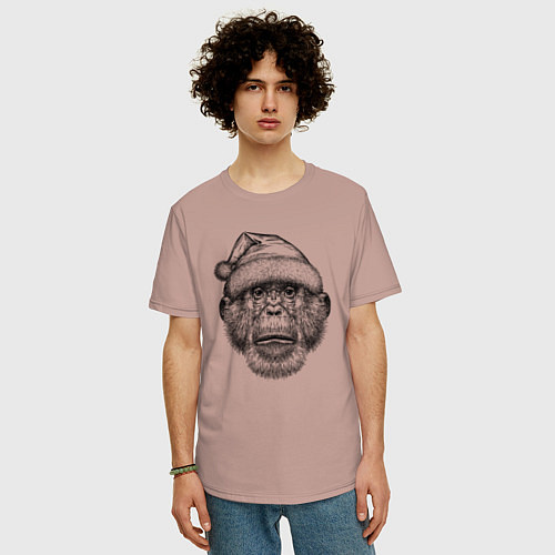 Мужская футболка оверсайз Шимпанзе Дед Мороз / Пыльно-розовый – фото 3