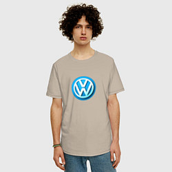 Футболка оверсайз мужская Volkswagen logo blue, цвет: миндальный — фото 2