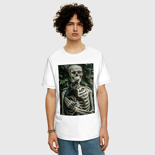 Мужская футболка оверсайз Скелет с черным котом / Белый – фото 3