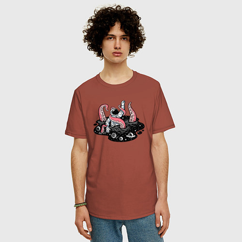 Мужская футболка оверсайз Схватка с космическим осьминогом / Кирпичный – фото 3