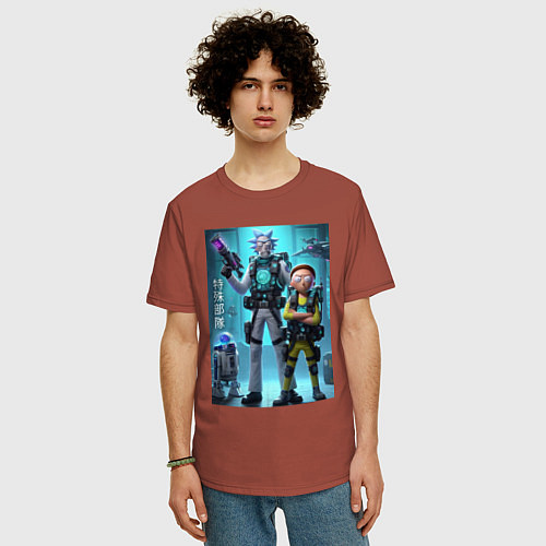 Мужская футболка оверсайз Rick and Morty - cyber special forces / Кирпичный – фото 3