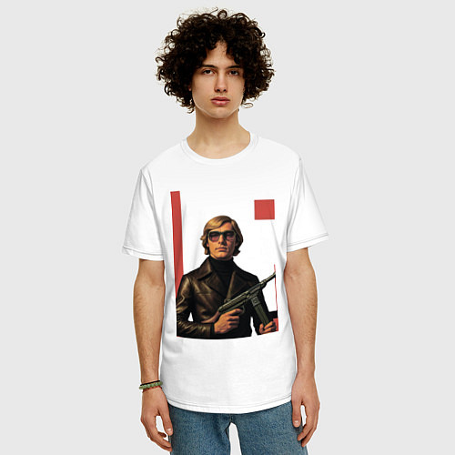 Мужская футболка оверсайз Мужчина с автоматом ретрофутуризм поп-арт 1970-е / Белый – фото 3
