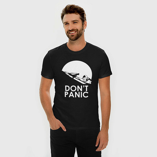 Мужская slim-футболка Elon: Don't Panic / Черный – фото 3