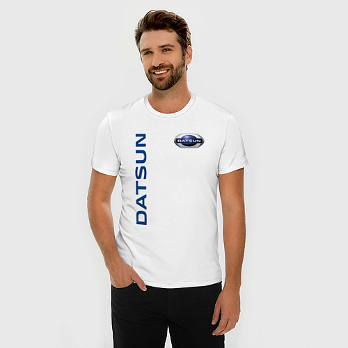 Мужская slim-футболка Datsun логотип с эмблемой / Белый – фото 3