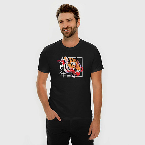 Мужская slim-футболка The Year of the Tiger 2022 / Черный – фото 3