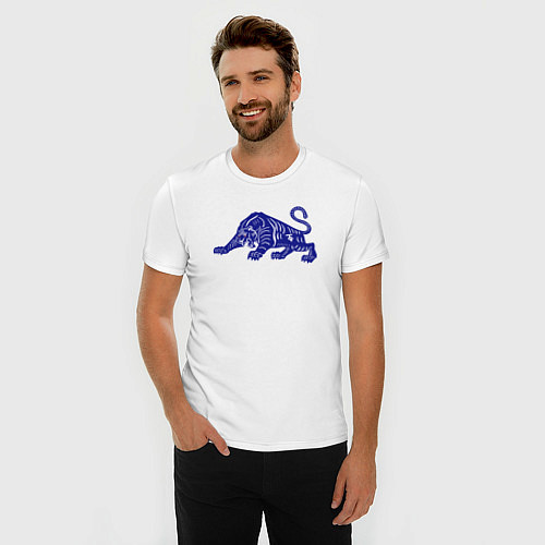 Мужская slim-футболка Дикий зверь 2022 / Белый – фото 3
