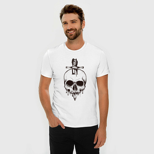 Мужская slim-футболка Кинжал в черепе крупным планом / Белый – фото 3
