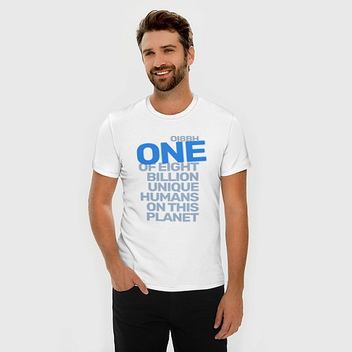 Мужская slim-футболка Один из 8 миллиардов человек на этой планете - на / Белый – фото 3