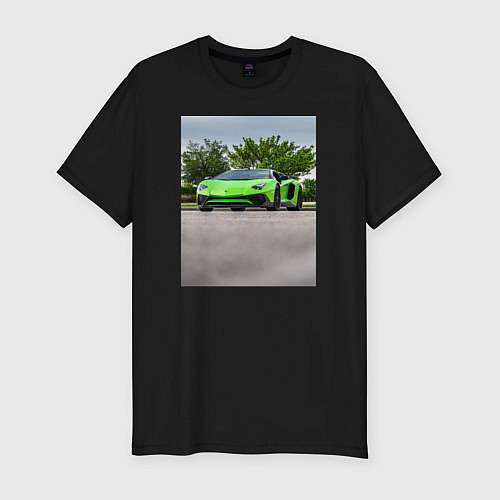 Мужская slim-футболка Спорткар на трассе / Черный – фото 1