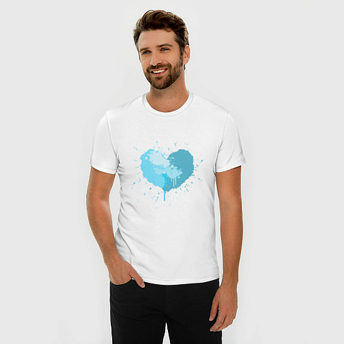 Мужская slim-футболка Сердце бирюзовое из капель и брызг / Белый – фото 3