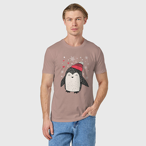Мужская футболка Пингвин в шапке / Пыльно-розовый – фото 3