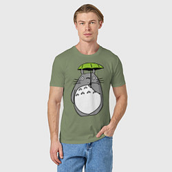 Футболка хлопковая мужская Totoro с зонтом, цвет: авокадо — фото 2