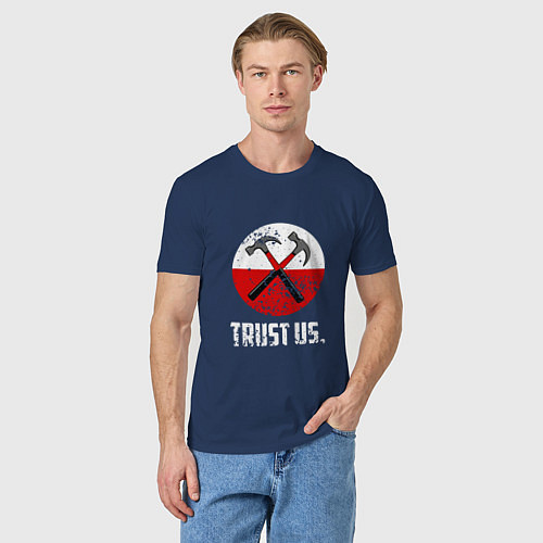 Мужская футболка Trust us / Тёмно-синий – фото 3