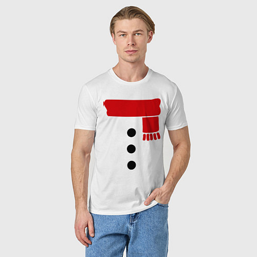 Мужская футболка Снеговик, пуговицы и шарф / Белый – фото 3