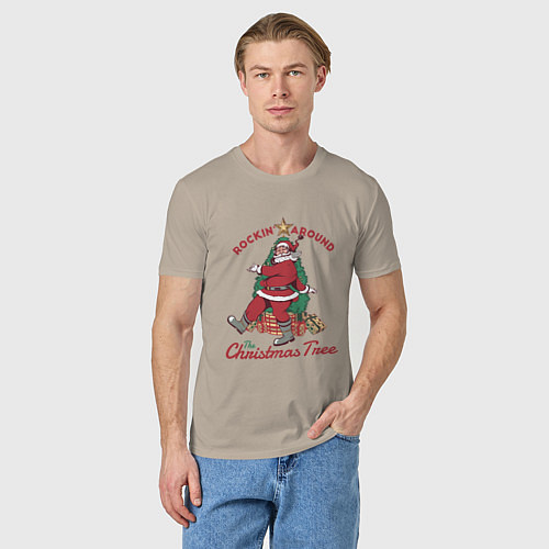 Мужская футболка Rockin Santa / Миндальный – фото 3