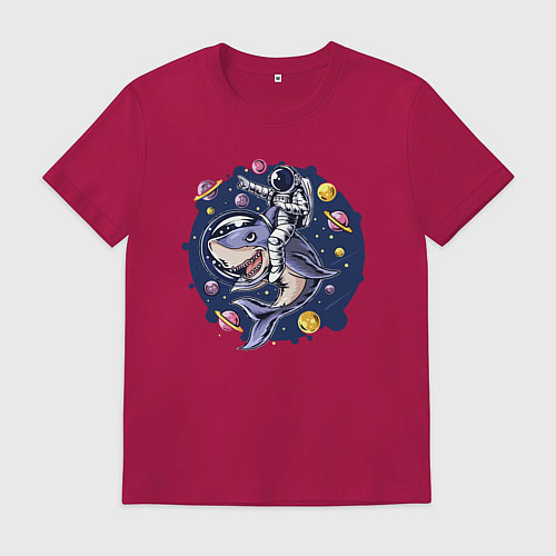 Мужская футболка Космонавт верхом на акуле / Маджента – фото 1