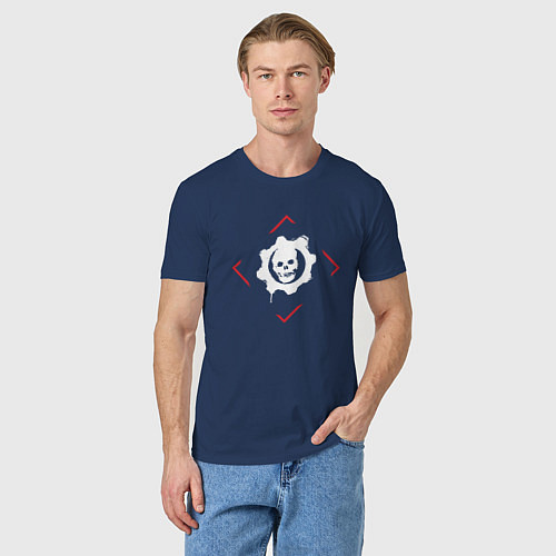 Мужская футболка Символ Gears of War в красном ромбе / Тёмно-синий – фото 3