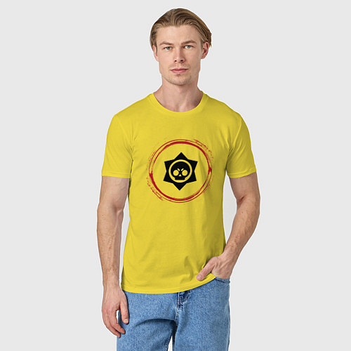Мужская футболка Символ Brawl Stars и красная краска вокруг / Желтый – фото 3