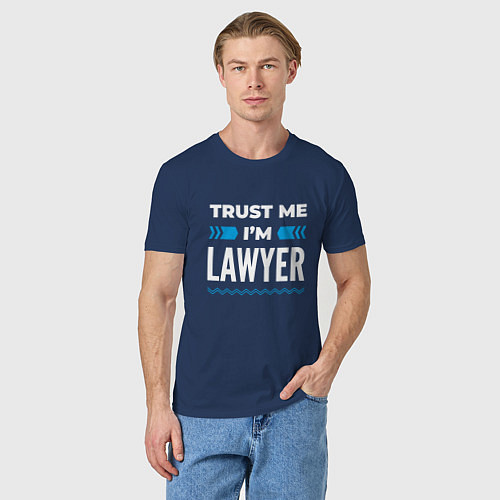 Мужская футболка Trust me Im lawyer / Тёмно-синий – фото 3