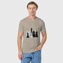 Футболка хлопковая мужская Фигуры шахматиста, цвет: миндальный — фото 2