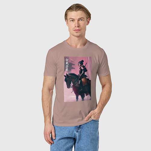 Мужская футболка Онна-бугэйся -конная девушка-самурай - нейросеть / Пыльно-розовый – фото 3