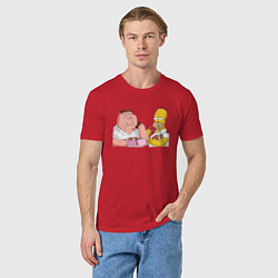 Футболка хлопковая мужская Питер и Гомер едят пончики, цвет: красный — фото 2