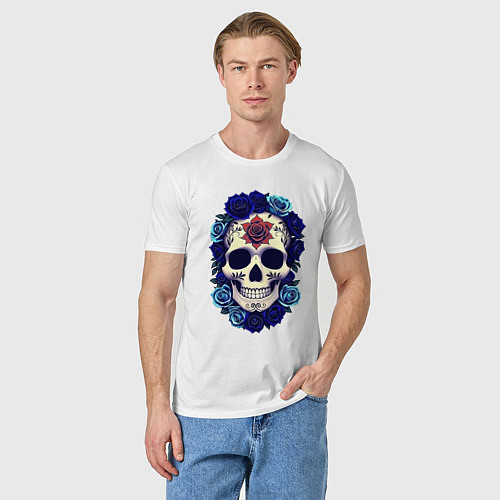 Мужская футболка Череп с сининими розами / Белый – фото 3