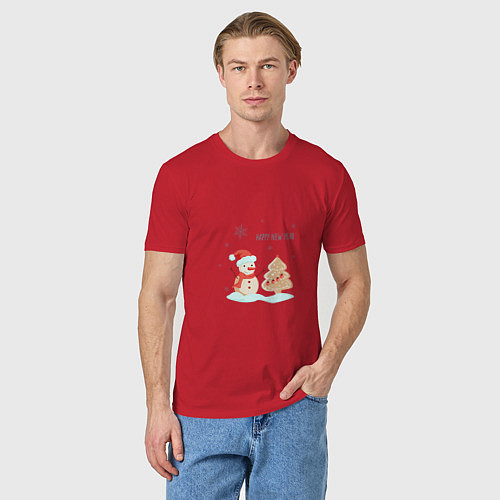 Мужская футболка Снеговик с имбирной ёлкой / Красный – фото 3
