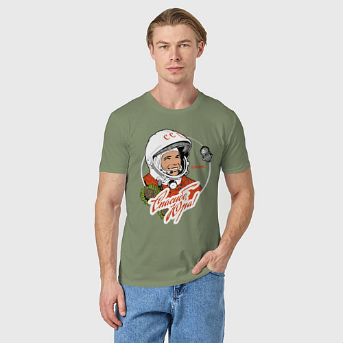 Мужская футболка Юрий Гагарин - первый космонавт / Авокадо – фото 3
