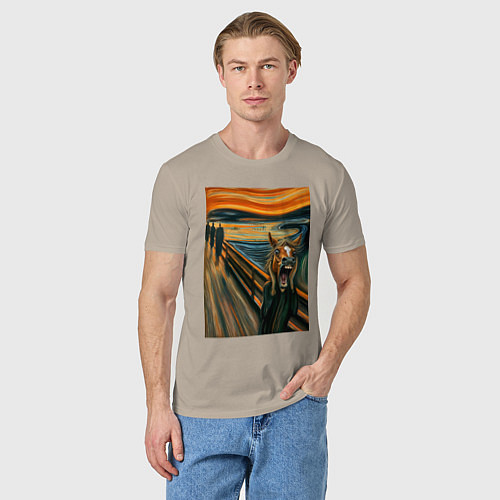 Мужская футболка Лошадь кричит - мем картина от нейросети / Миндальный – фото 3