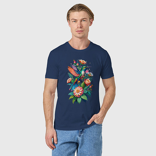 Мужская футболка Колибри среди цветов / Тёмно-синий – фото 3
