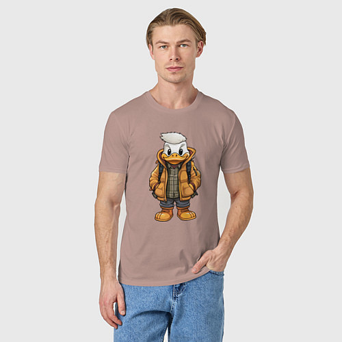 Мужская футболка Утёнок в тёплой куртке / Пыльно-розовый – фото 3