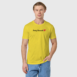 Футболка хлопковая мужская BTS Jung Ho-seok, цвет: желтый — фото 2