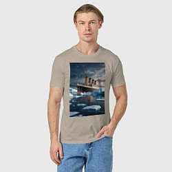 Футболка хлопковая мужская Титаник плывет среди айсбергов, цвет: миндальный — фото 2