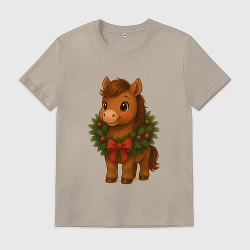 Мужская футболка Маленькая милая лошадка в городе / Миндальный – фото 1