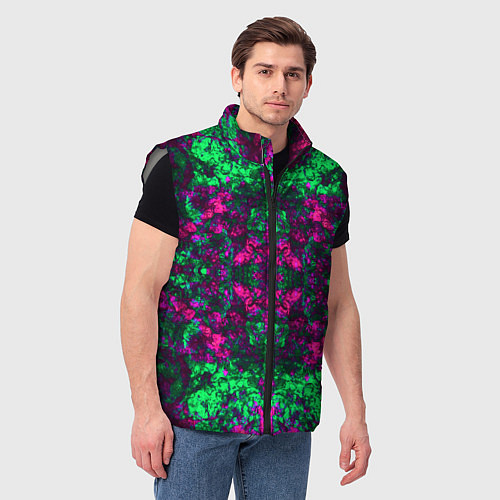Мужской жилет Абстрактный зелено-малиновый симметричный узор / 3D-Светло-серый – фото 3