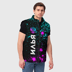 Мужской жилет Илья и неоновый герб России по-вертикали, цвет: 3D-черный — фото 2