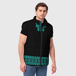 Мужской жилет Славянские узоры и орнамент голубой - вышиванка ру, цвет: 3D-черный — фото 2