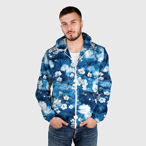 Мужская ветровка Цветы белой сакуры - паттерн на синем фоне / 3D-Белый – фото 3