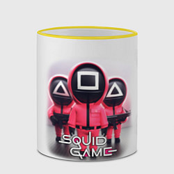 Кружка 3D SQUID GAME СОТРУДНИКИ ИГРА В КАЛЬМАРА, цвет: 3D-желтый кант — фото 2