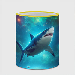 Кружка 3D Большая белая акула в космическом пространстве, цвет: 3D-желтый кант — фото 2