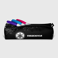 Пенал для ручек Yamaha speed на темном фоне со следами шин: надпис, цвет: 3D-принт — фото 2