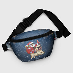 Поясная сумка Санта едет на мопсе, цвет: 3D-принт — фото 2