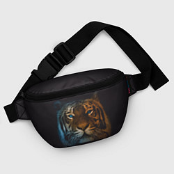 Поясная сумка Тигр с голубыми глазами, цвет: 3D-принт — фото 2